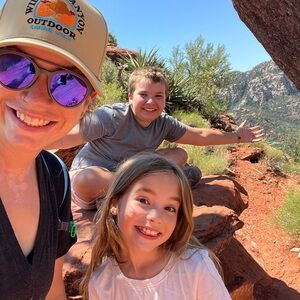 Meet your Posher, Claire